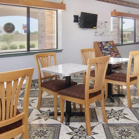 Quality One Motel Weatherford Esterno foto