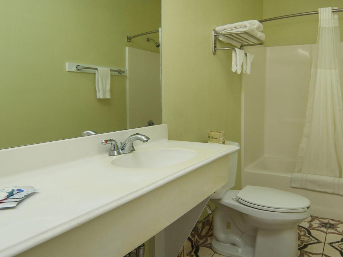 Quality One Motel Weatherford Esterno foto