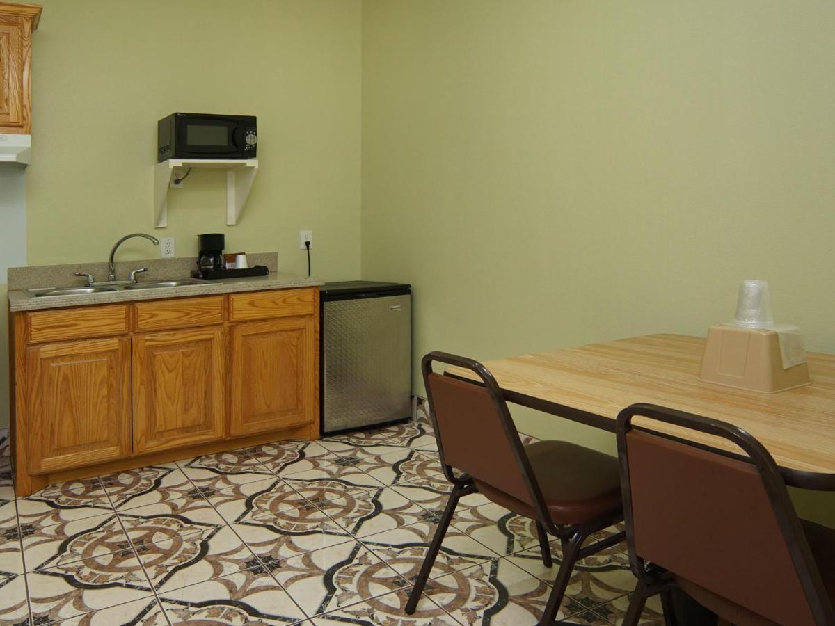 Quality One Motel Weatherford Esterno foto